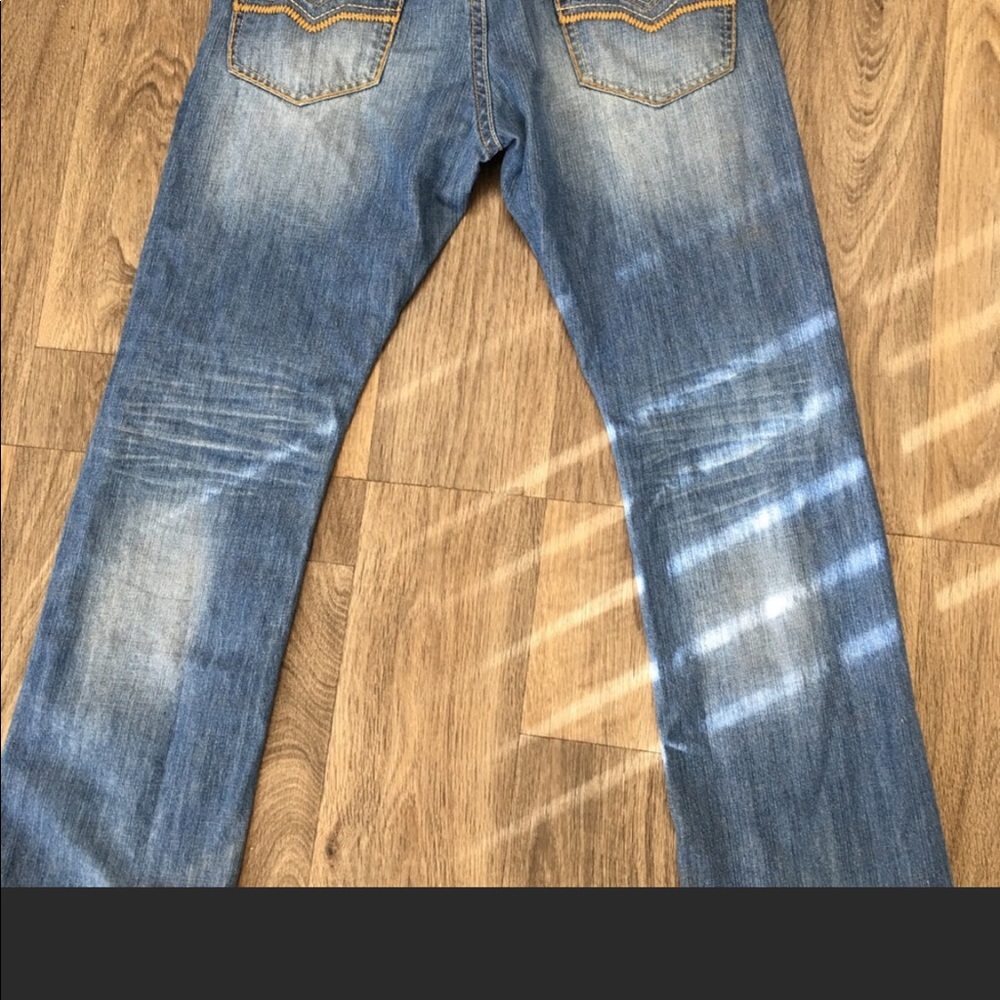 Royal jeans